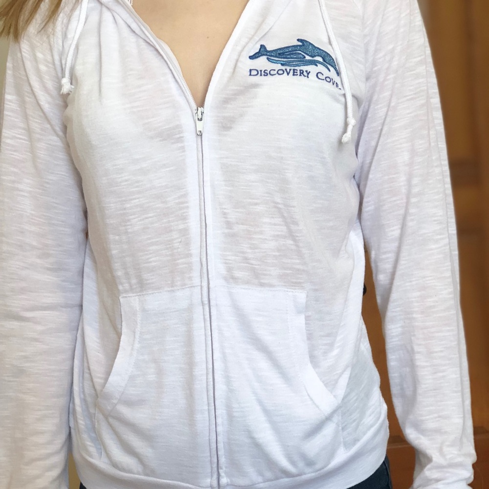 Discovery Cove light zip- up